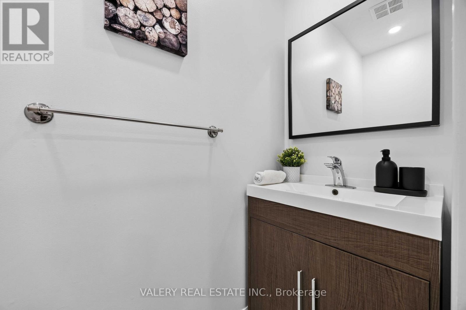 Powder room with floating vanity