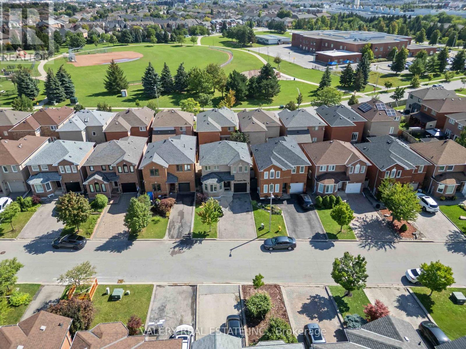 Aerial of the surrounding Woodbridge neighbourhood and park